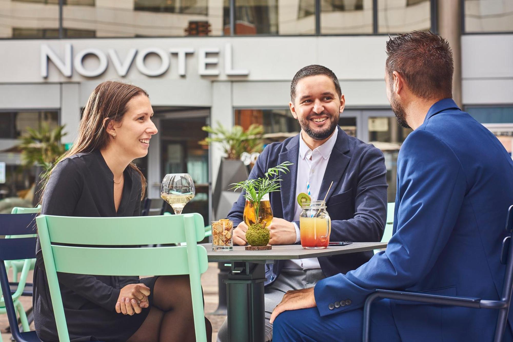 Novotel Paris Rueil Malmaison מראה חיצוני תמונה