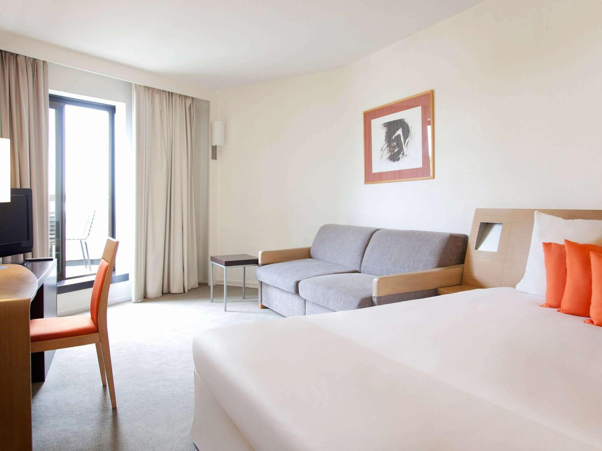 Novotel Paris Rueil Malmaison מראה חיצוני תמונה