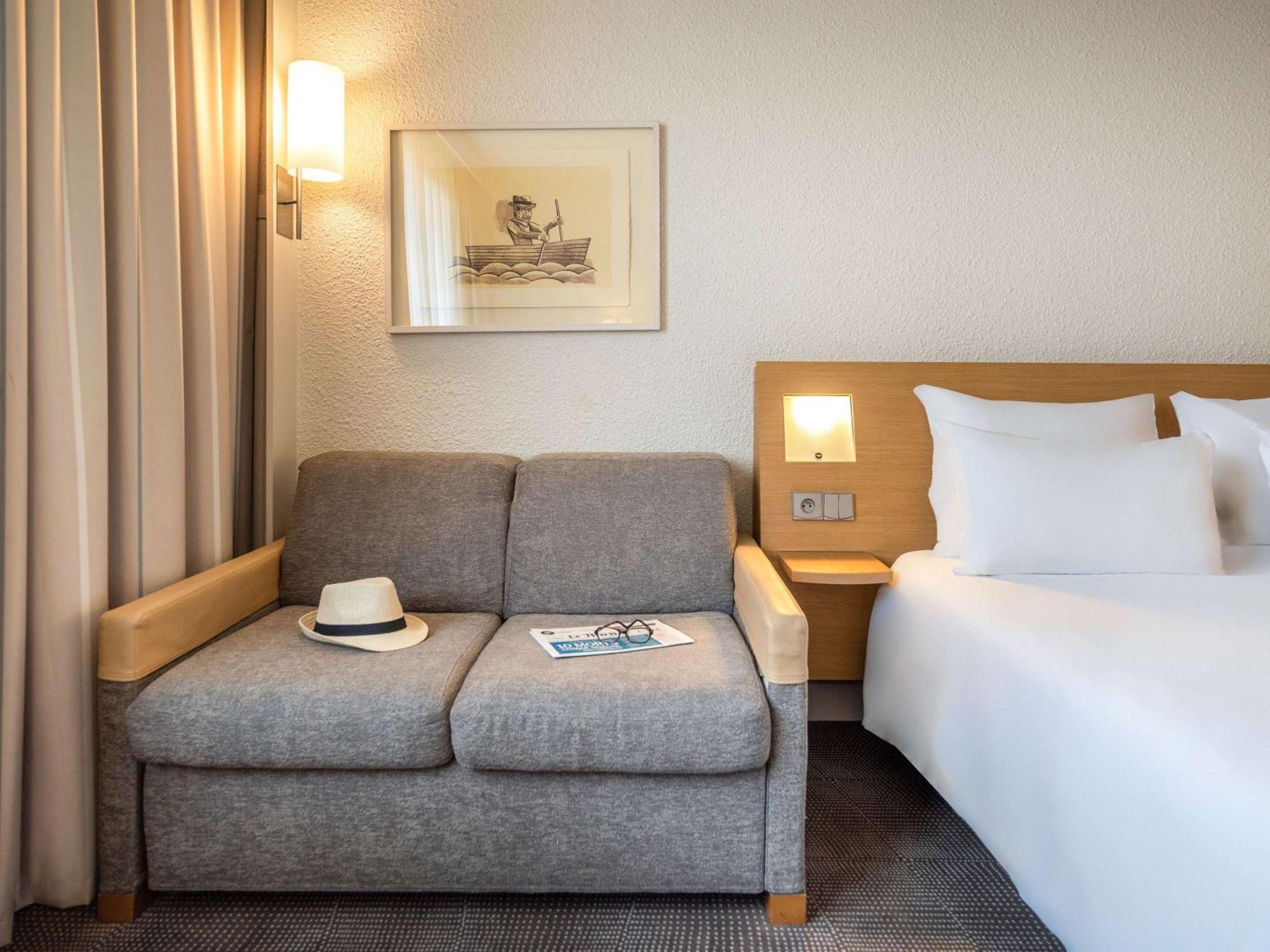 Novotel Paris Rueil Malmaison מראה חיצוני תמונה