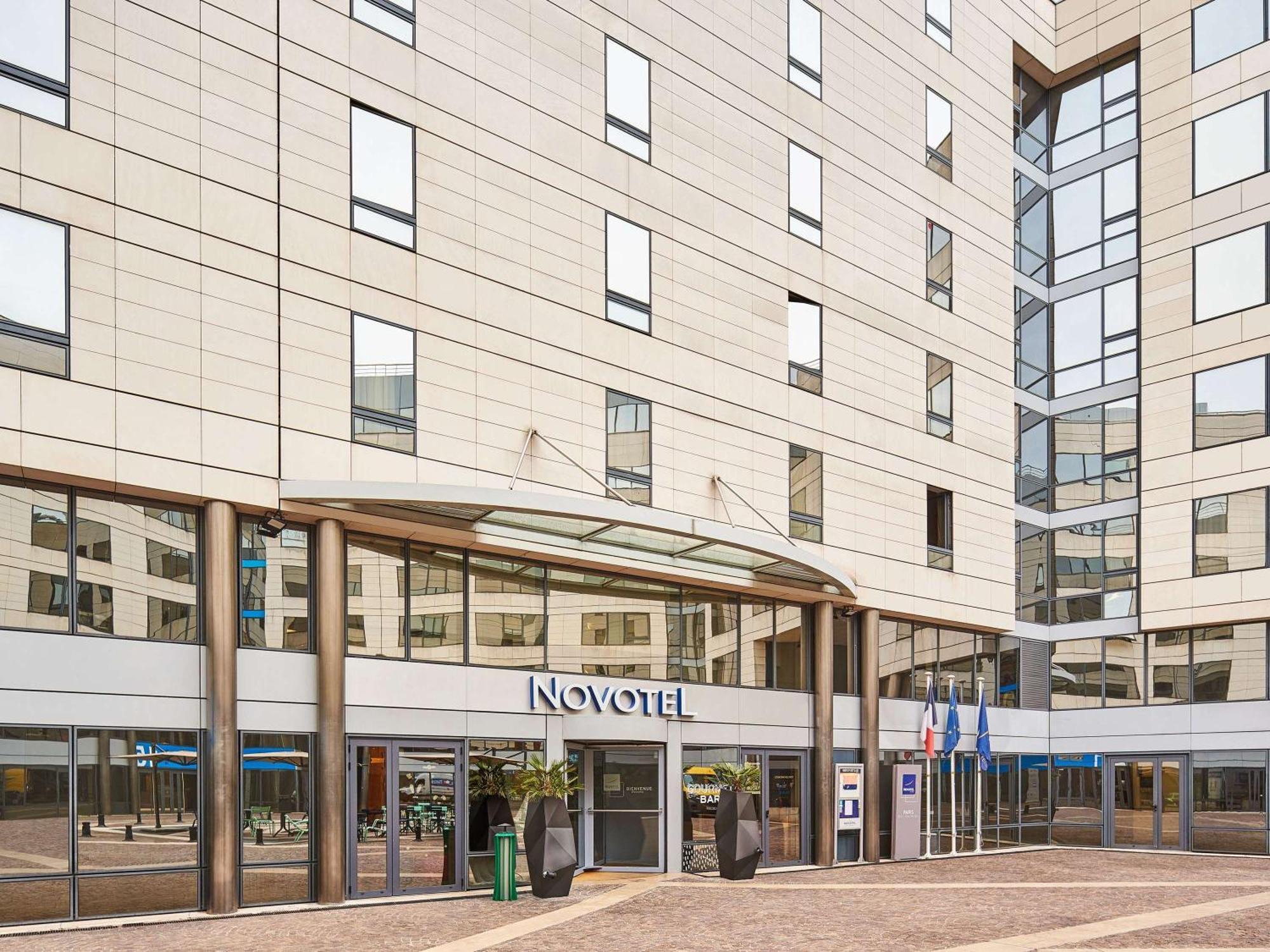 Novotel Paris Rueil Malmaison מראה חיצוני תמונה
